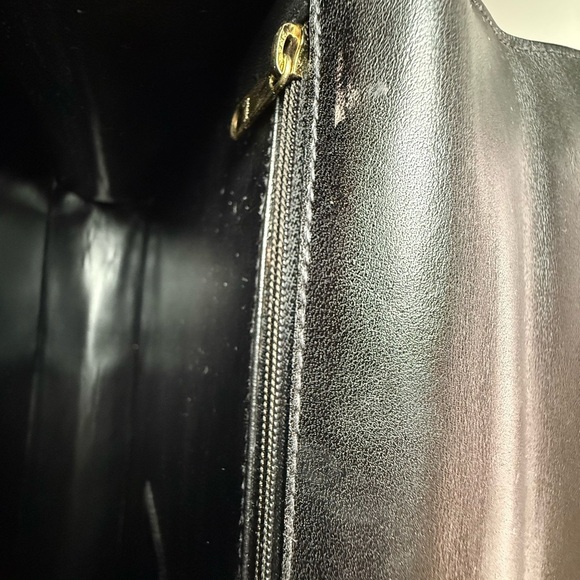 Very Rare Vintage Bally’s Patent Leather Bag (EUC) - Picture 3 of 8